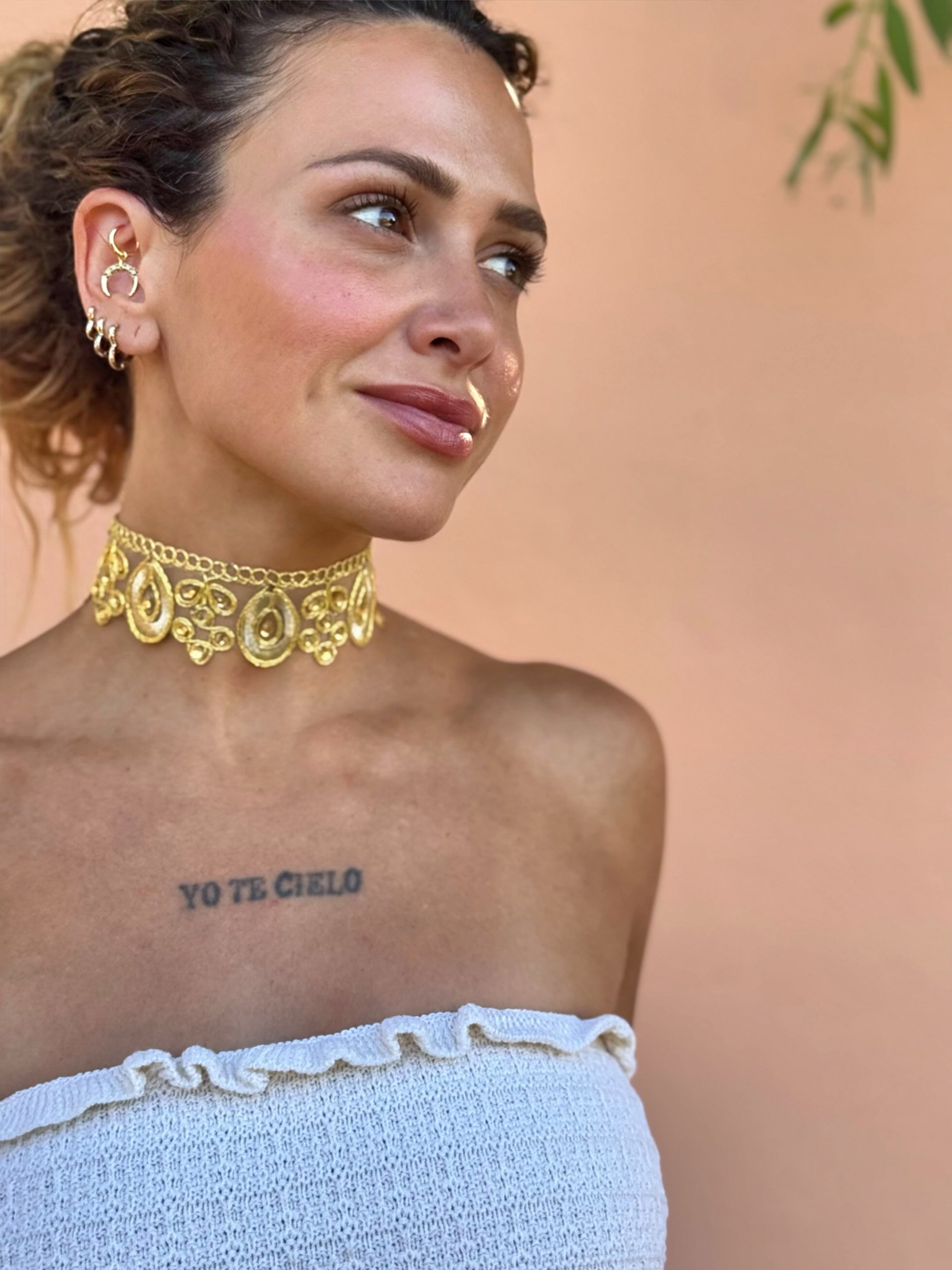 Choker Ivoria