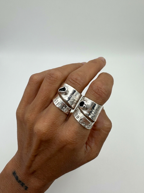 Anillo amuleto personalizado plata